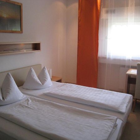 טובינגן Hotel Barbarina מראה חיצוני תמונה